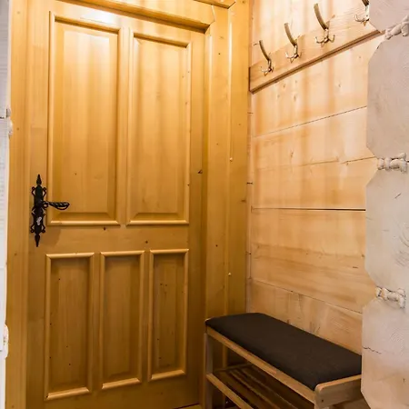 Mountain Base - Gorska Oaza * 코스실리스코