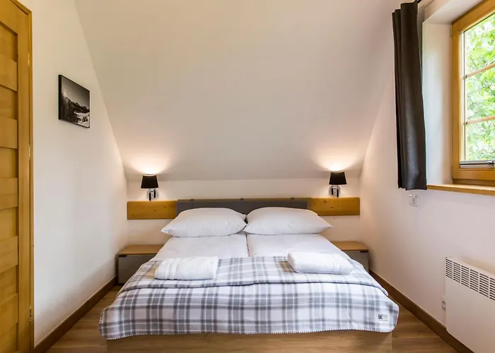 Semesterbostad Mountain Base - Gorska Oaza